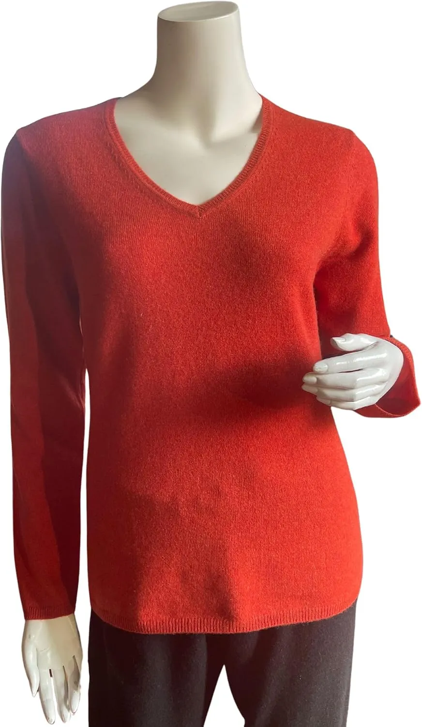 100% Cashmere Long Sleeve Pullover V Neck Sweater. Comfort, Luxury,Soft Silky Texture. Essential Classic Pullover