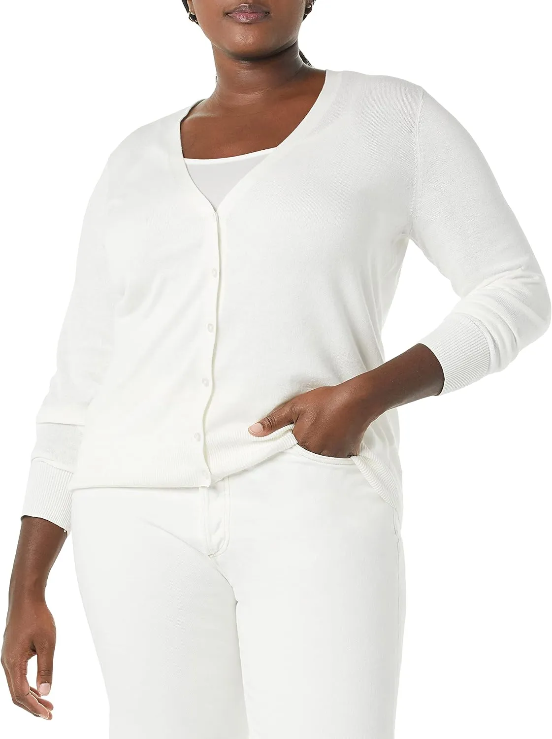 Amazon Essentials Women's Lightweight V-Neck Cardigan Sweater (Available in Plus Size)
